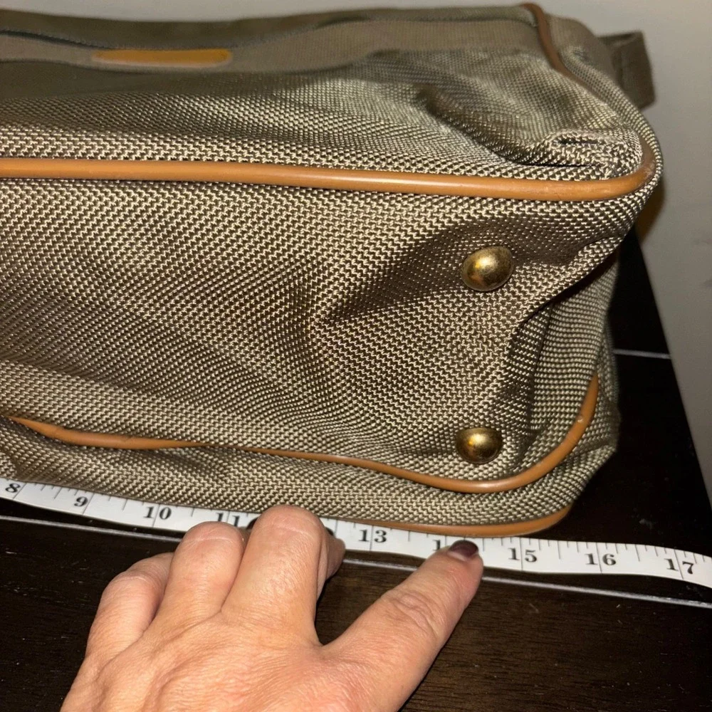 London Fog | Travel Bag Carry On Messenger Bag Khaki Tan Canvas Leather‎ Trim